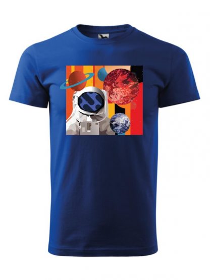 Męska koszulka z krótkim rękawem w kolorze niebieskim, z nadrukiem astronauty otoczonego planetami.