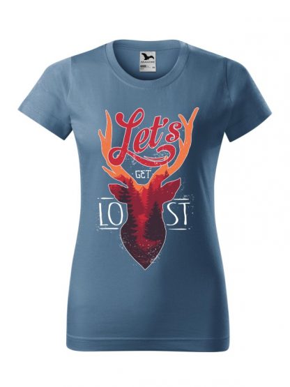 Damska koszulka z krótkim rękawem i kolorowym motywem jelenia oraz napisem Let's Get Lost. Koszulka o kroju standardowym, w kolorze jeans.