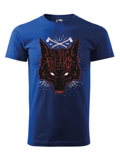 Męska koszulka z krótkim rękawem i czarnym motywem wilka oraz napisem We Are Freaks. Koszulka niebieska.