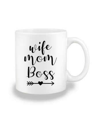 Biały kubek ceramiczny z czarnym napisem Wife, Mom, Boss. Nadruk dwustronny.