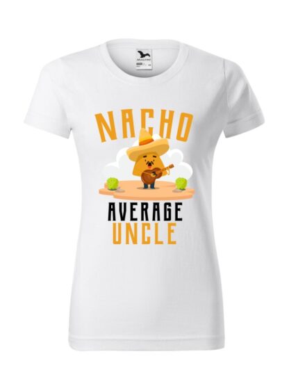 Damska koszulka z krótkim rękawem i kolorowym, zabawnym nadrukiem człowieka-nacho z gitarą oraz napisem Nacho Average Uncle. Koszulka o kroju klasycznym, w kolorze białym.