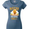 Damska koszulka z krótkim rękawem i kolorowym, zabawnym nadrukiem człowieka-nacho z gitarą oraz napisem Nacho Average Uncle. Koszulka o kroju slim-fit z dekoltem, w kolorze jeans.