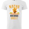 Męska koszulka z krótkim rękawem i kolorowym, zabawnym nadrukiem człowieka-nacho z gitarą oraz napisem Nacho Average Uncle. Koszulka biała.