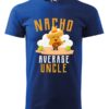 Męska koszulka z krótkim rękawem i kolorowym, zabawnym nadrukiem człowieka-nacho z gitarą oraz napisem Nacho Average Uncle. Koszulka niebieska.