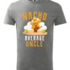 Męska koszulka z krótkim rękawem i kolorowym, zabawnym nadrukiem człowieka-nacho z gitarą oraz napisem Nacho Average Uncle. Koszulka szara.