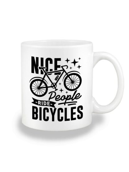 Biały kubek ceramiczny z grafiką roweru oraz czarnym napisem Nice People Ride Bicycles.