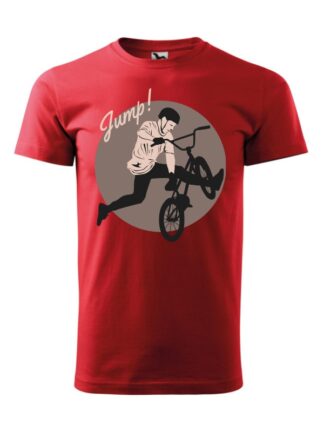 Czerwona koszulka męska z krótkim rękawem i stonowanym nadrukiem rowerzysty BMX wykonującego ewolucję. Nad grafiką napis Jump.